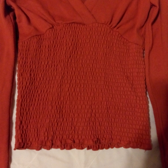 NWT - Juniors Smock V- Neck Top - Picture 3 of 3
